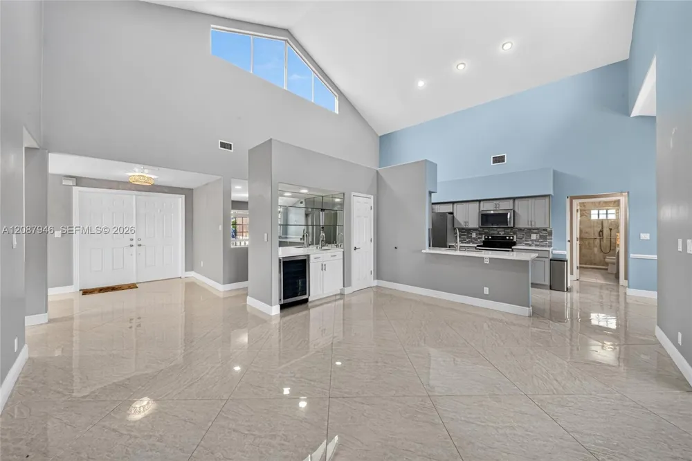 20141 NW 10th St Pembroke Pines, FL 33029