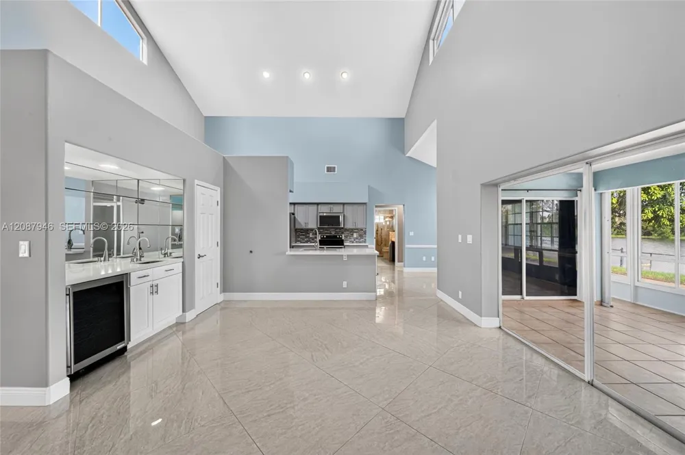 20141 NW 10th St Pembroke Pines, FL 33029