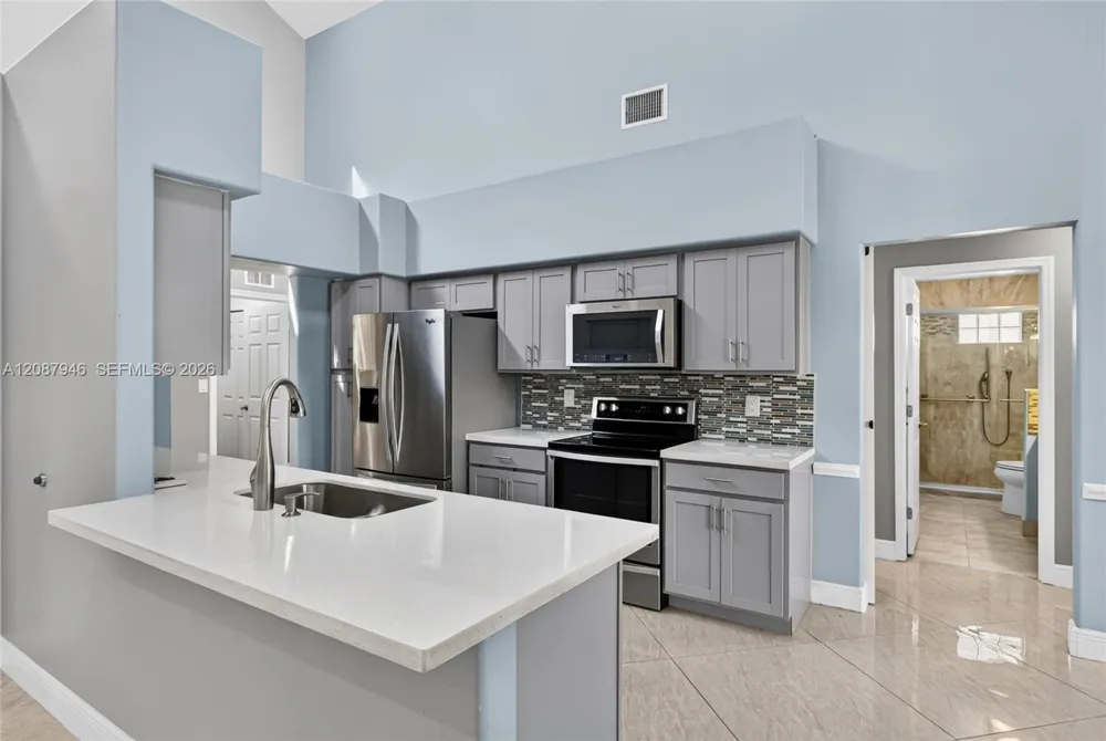 20141 NW 10th St Pembroke Pines, FL 33029