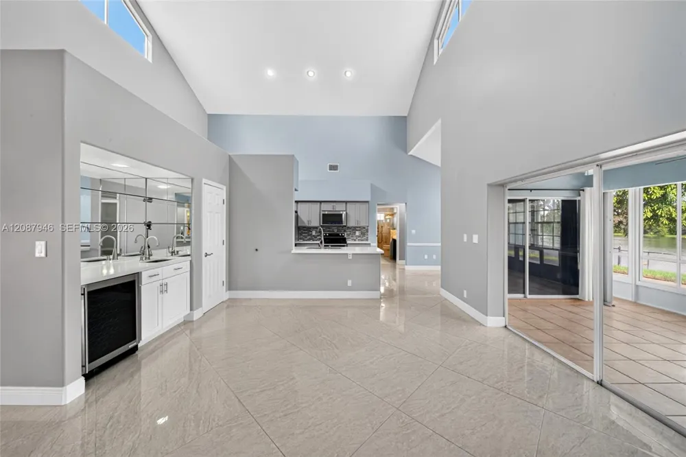 20141 NW 10th St Pembroke Pines, FL 33029