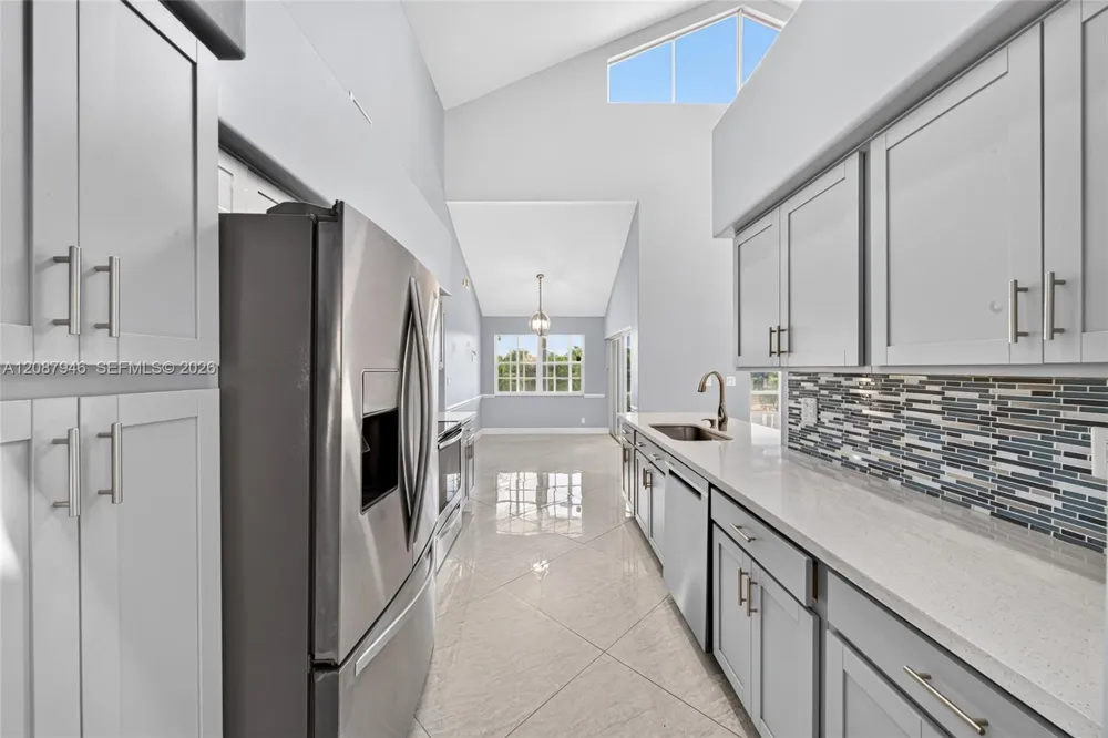 20141 NW 10th St Pembroke Pines, FL 33029