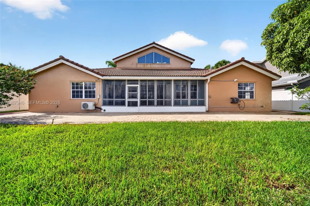 20141 NW 10th St Pembroke Pines, FL 33029