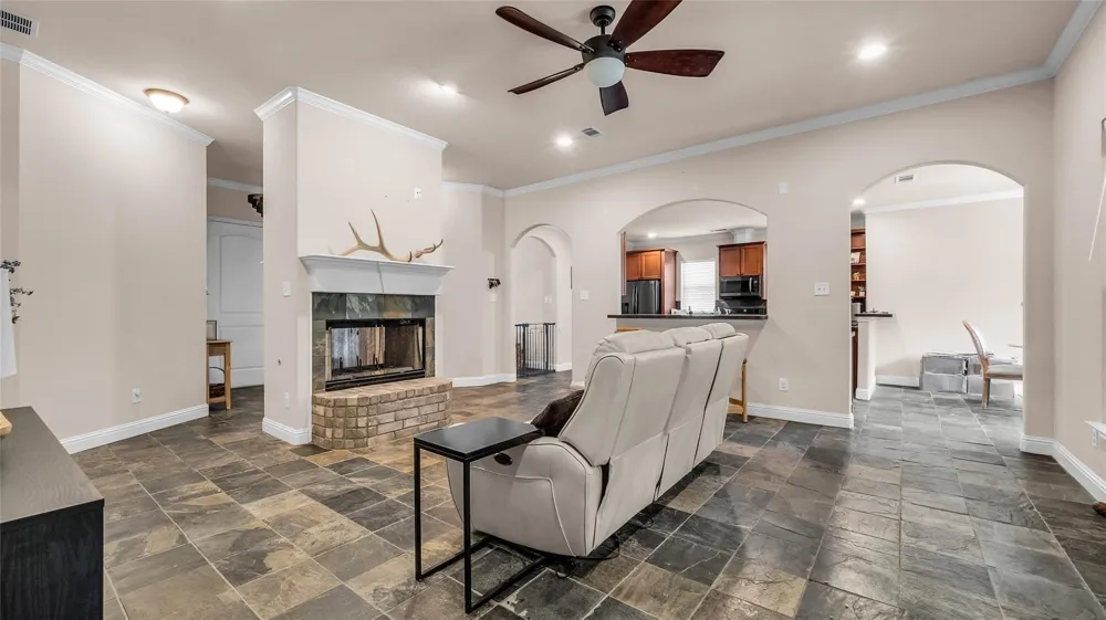 1011 Sister Grove Road Van Alstyne, TX 75495