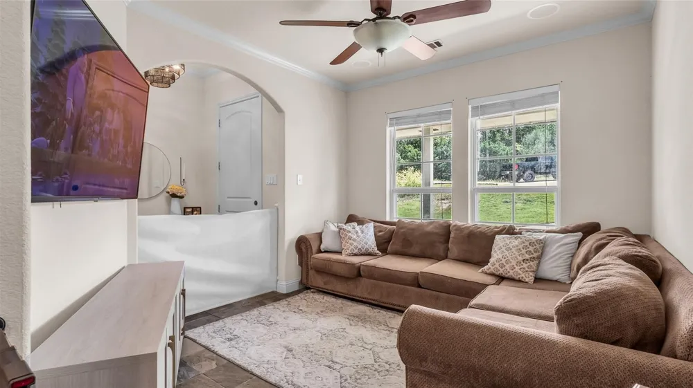 1011 Sister Grove Road Van Alstyne, TX 75495