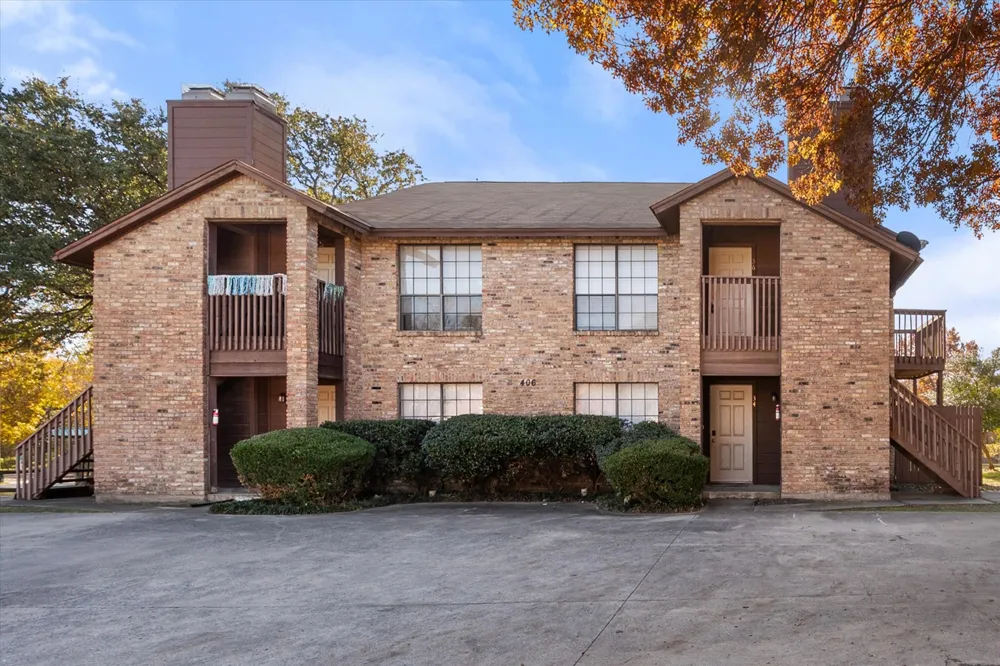 406 E Denton Drive #36 Euless, TX 76039