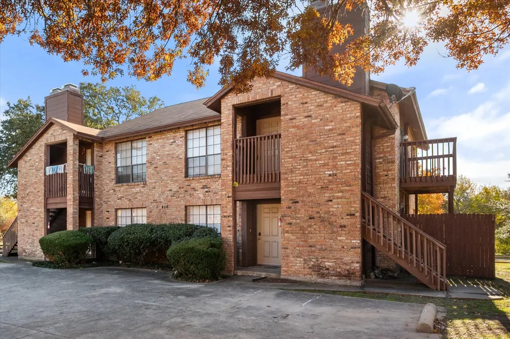 406 E Denton Drive #36 Euless, TX 76039
