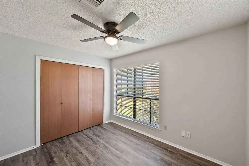 406 E Denton Drive #36 Euless, TX 76039