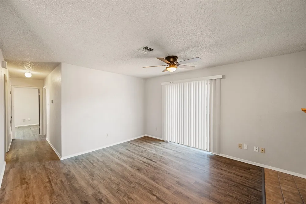 406 E Denton Drive #36 Euless, TX 76039