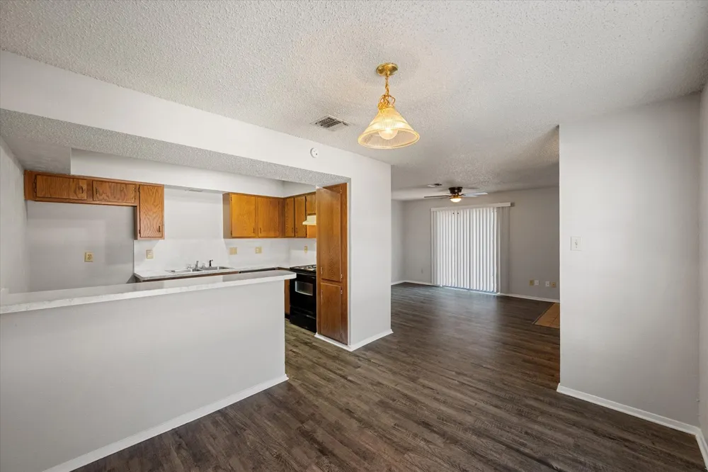 406 E Denton Drive #36 Euless, TX 76039