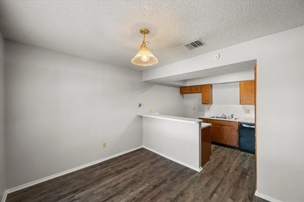 406 E Denton Drive #36 Euless, TX 76039
