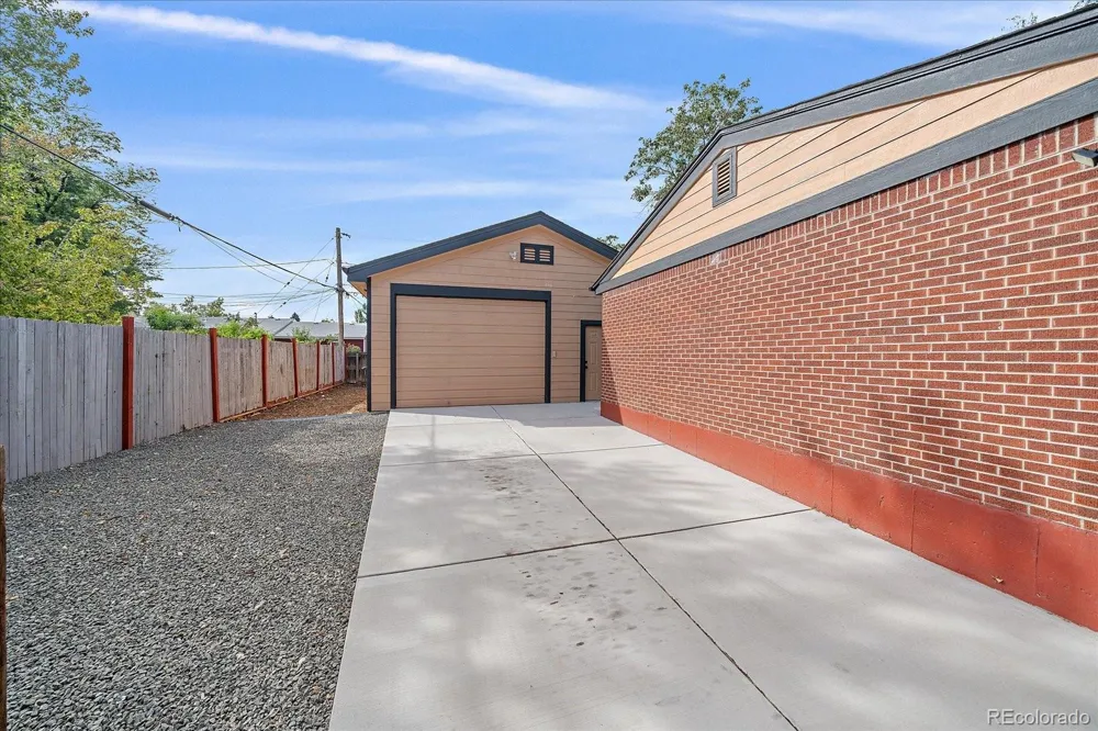 1070 W Oxford Avenue Englewood, CO 80110