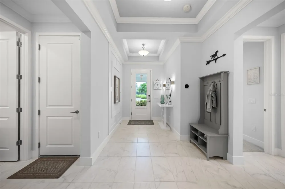 5557 LONG SHORE LOOP Sarasota, FL 34238