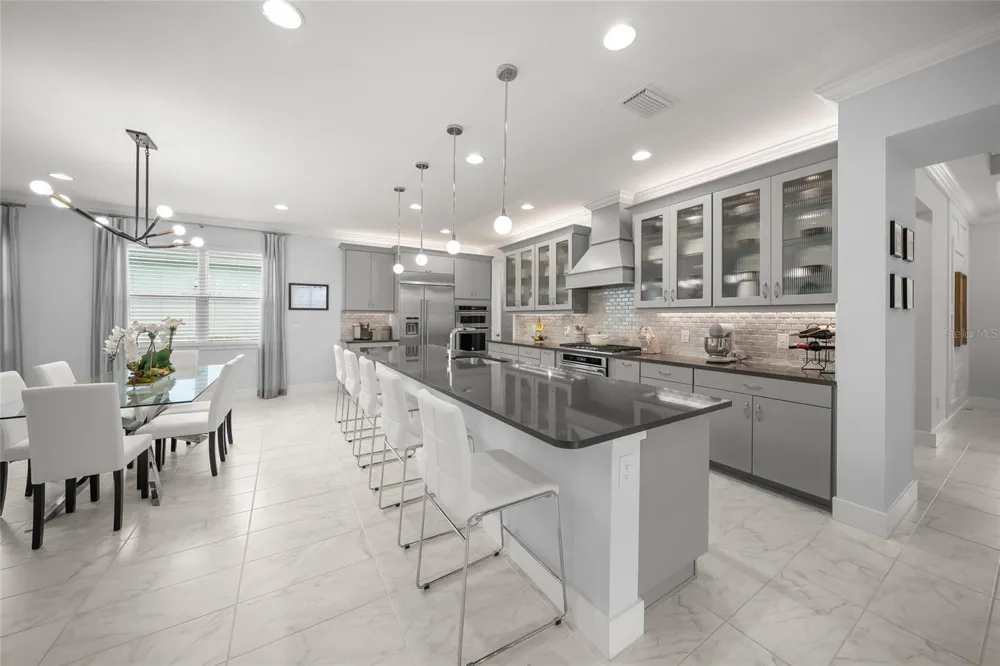 5557 LONG SHORE LOOP Sarasota, FL 34238