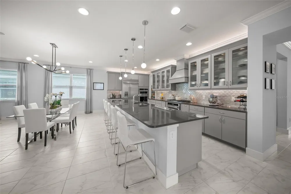 5557 LONG SHORE LOOP Sarasota, FL 34238