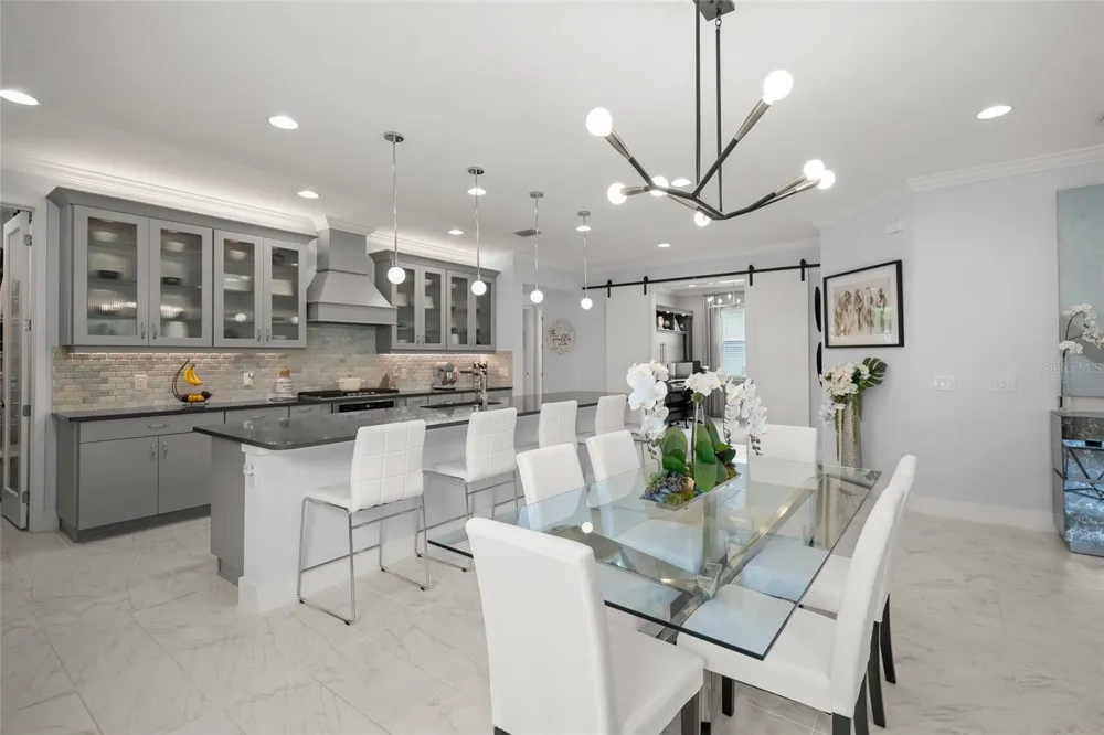 5557 LONG SHORE LOOP Sarasota, FL 34238