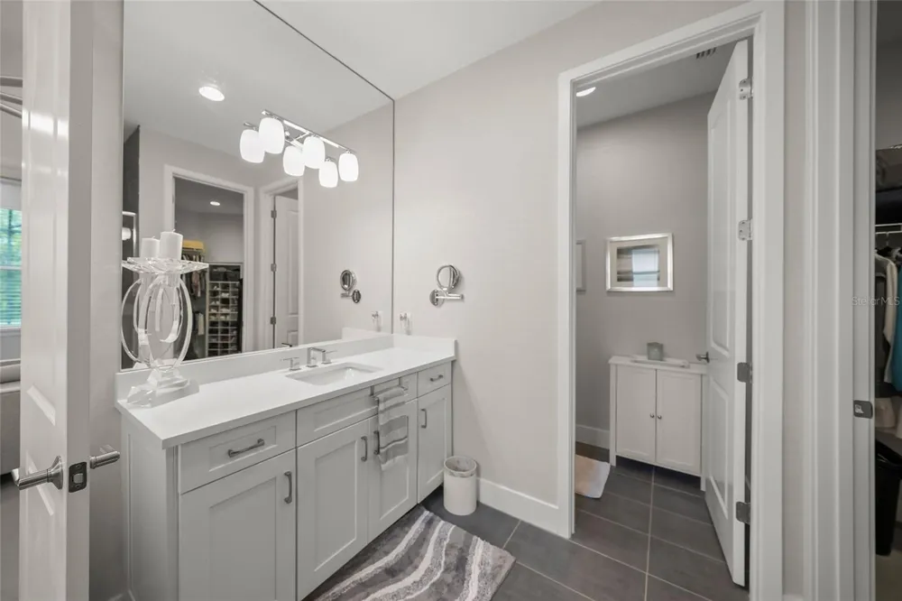 5557 LONG SHORE LOOP Sarasota, FL 34238