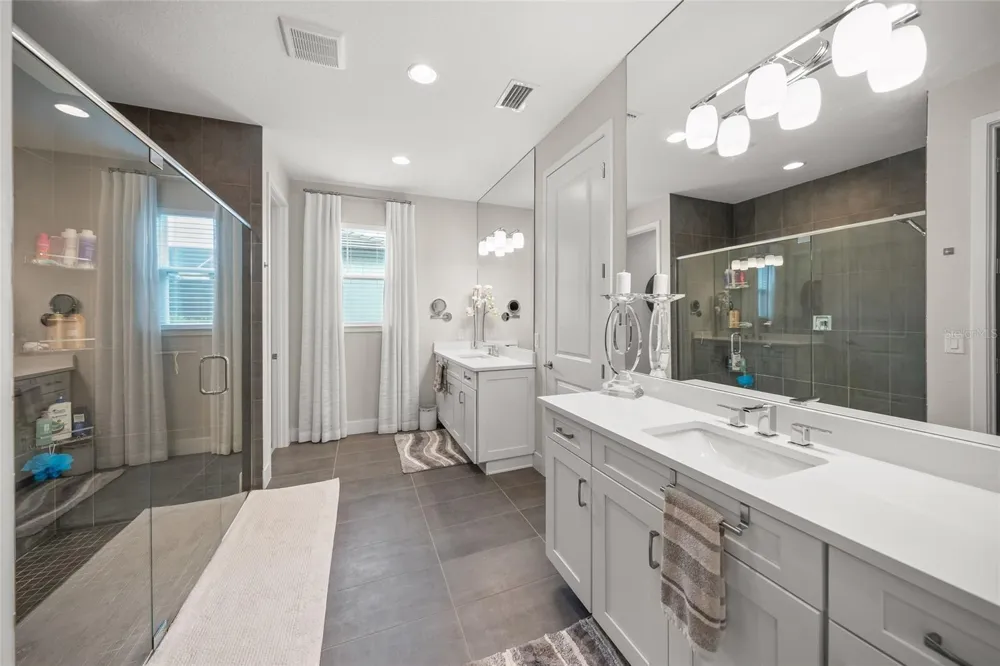 5557 LONG SHORE LOOP Sarasota, FL 34238