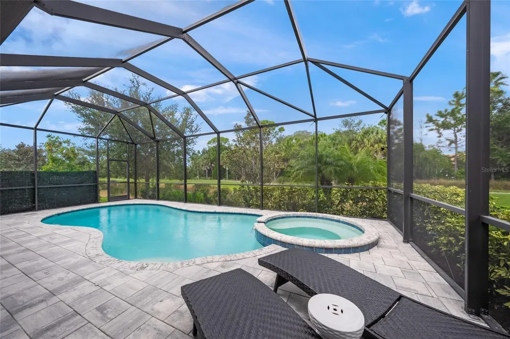 5557 LONG SHORE LOOP Sarasota, FL 34238