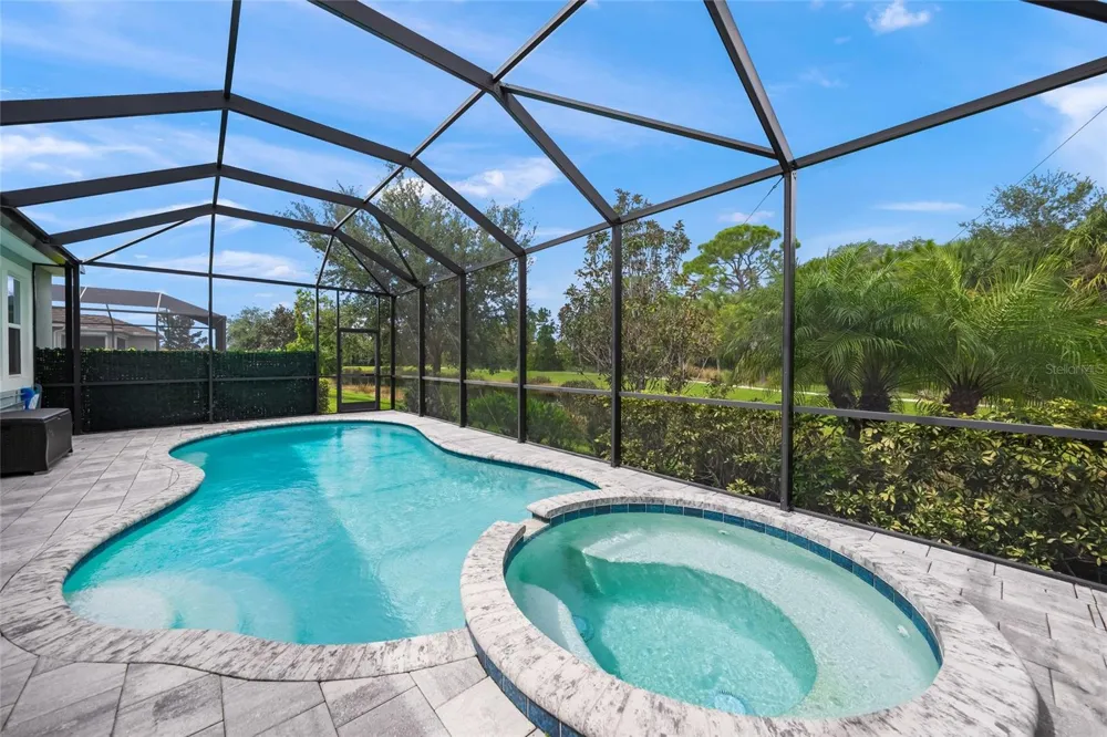 5557 LONG SHORE LOOP Sarasota, FL 34238