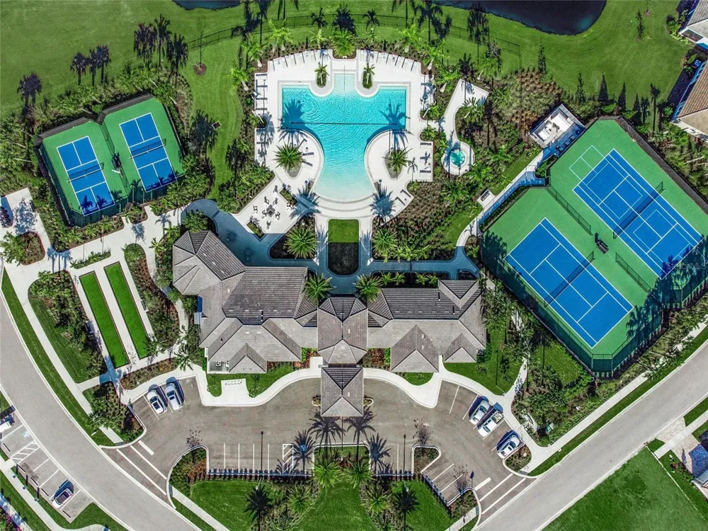 5557 LONG SHORE LOOP Sarasota, FL 34238