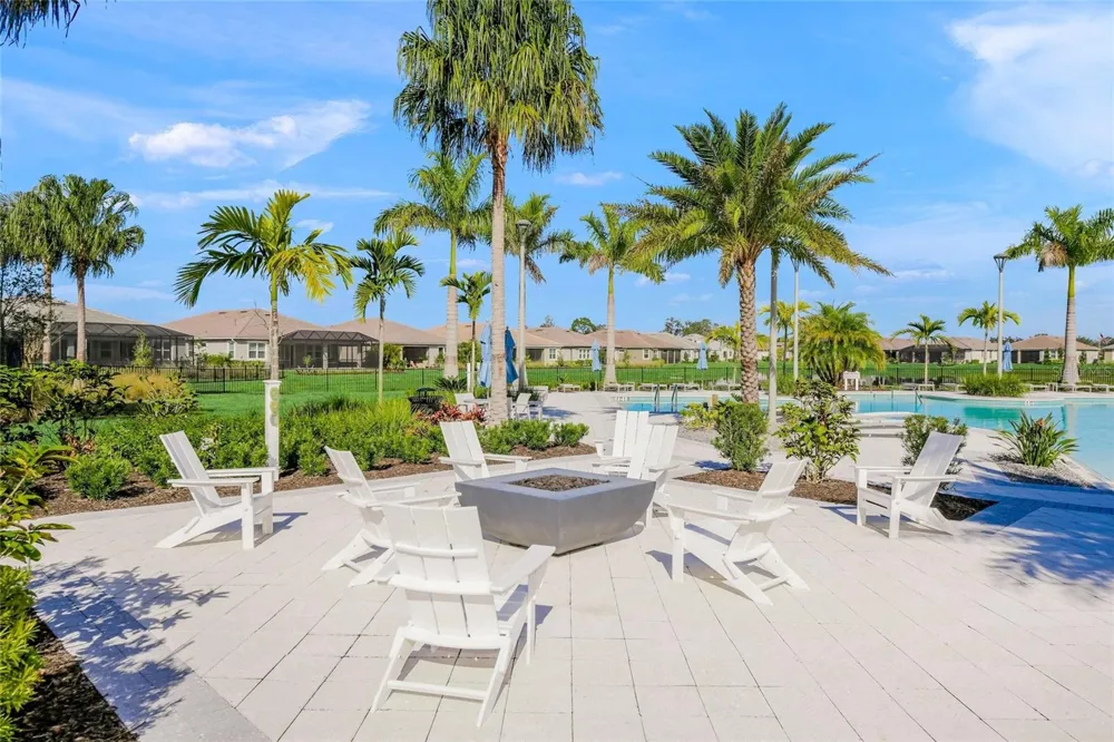 5557 LONG SHORE LOOP Sarasota, FL 34238