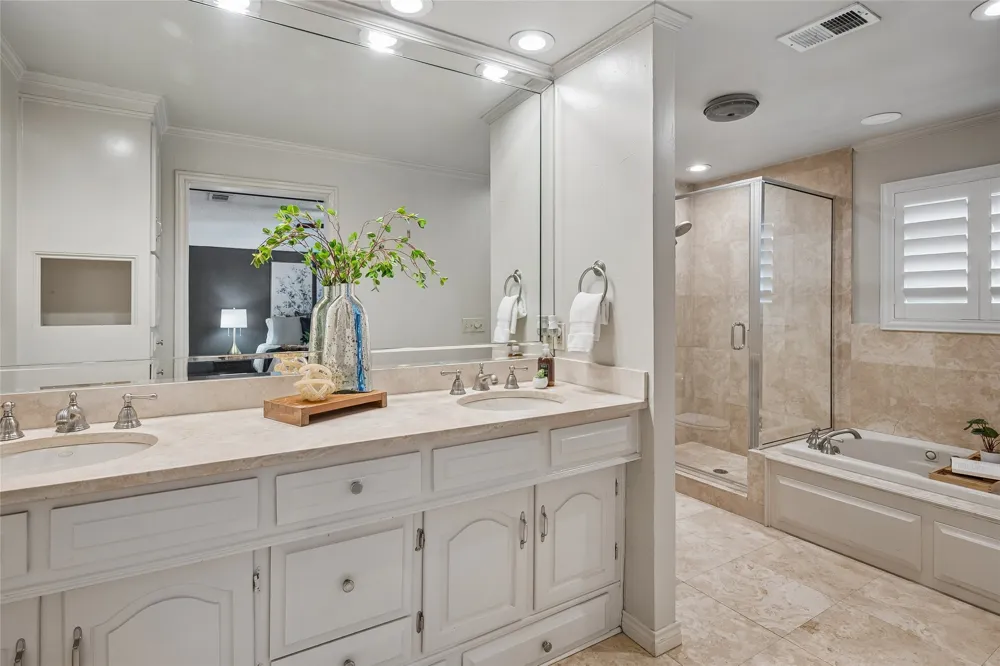 2705 Prairie Creek Court Plano, TX 75075