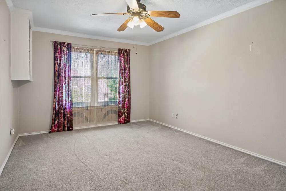 2705 Prairie Creek Court Plano, TX 75075
