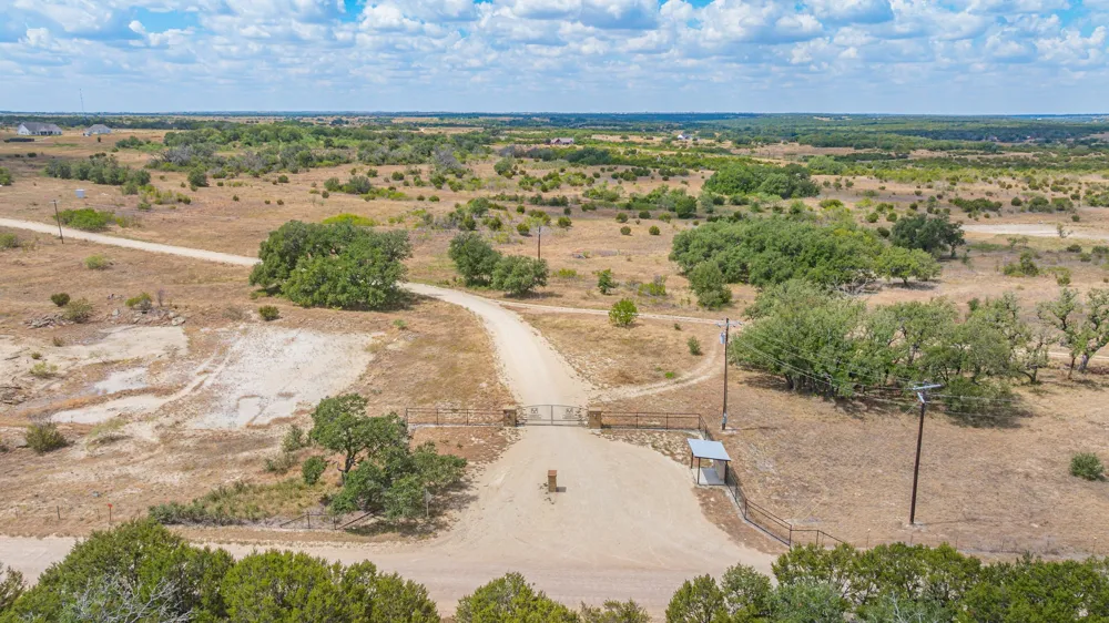 Private Road 3032 Hamilton, TX 76531