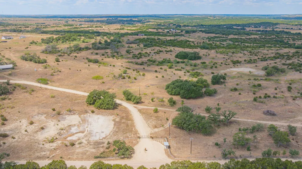 Private Road 3032 Hamilton, TX 76531