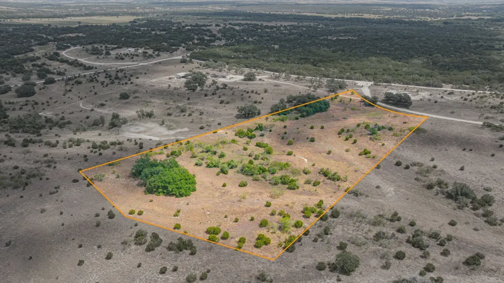 Private Road 3032 Hamilton, TX 76531