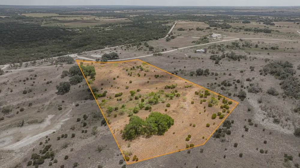 Private Road 3032 Hamilton, TX 76531