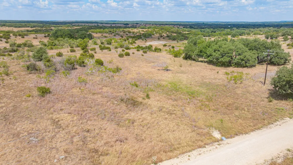Private Road 3032 Hamilton, TX 76531