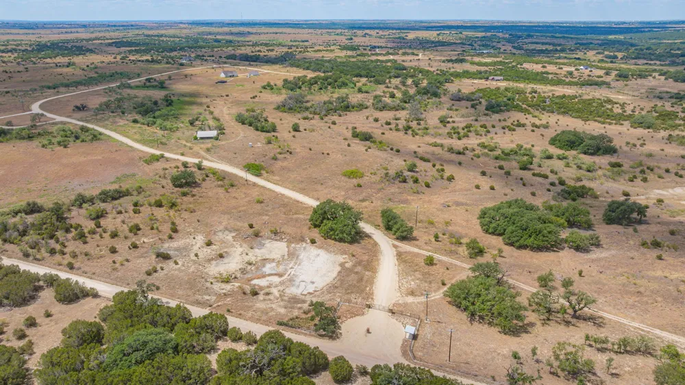 Private Road 3032 Hamilton, TX 76531