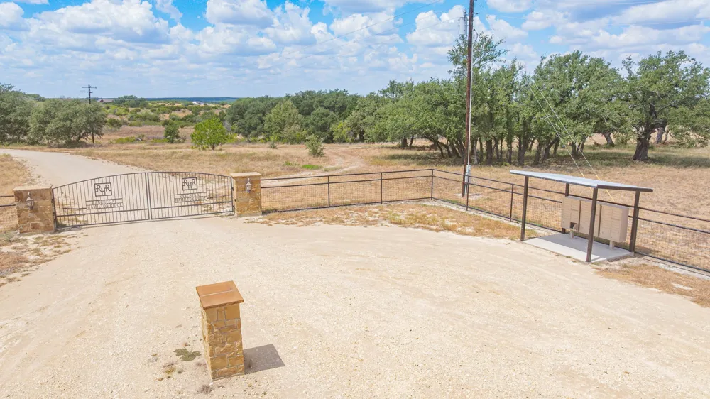 Private Road 3032 Hamilton, TX 76531