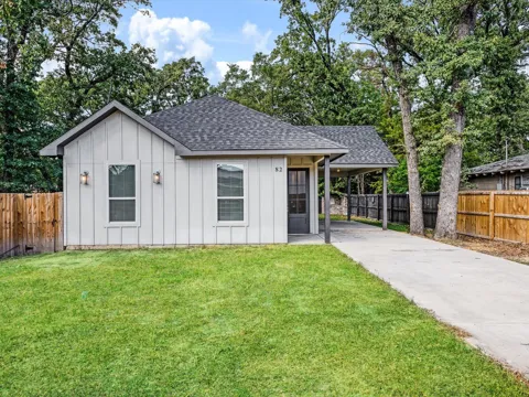 82 Indian Harbor Drive