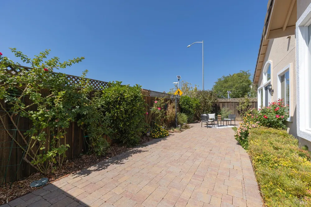 87 Summerbrooke Circle Napa, CA 94558