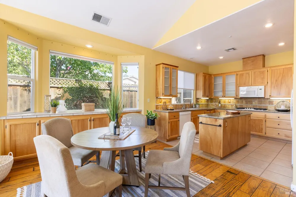 87 Summerbrooke Circle Napa, CA 94558