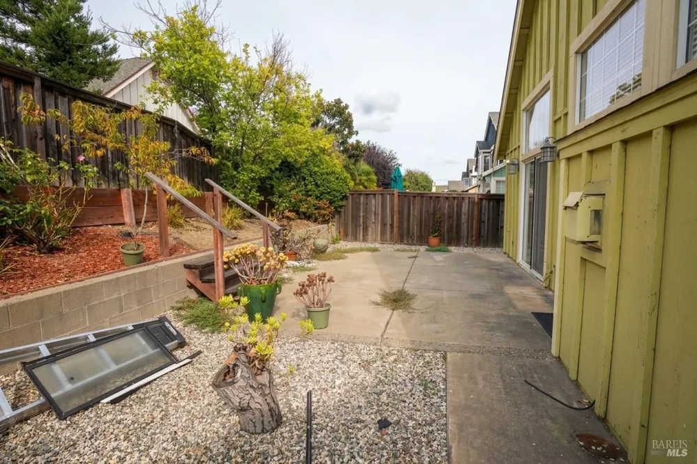 70 Narragansett Court Vallejo, CA 94591