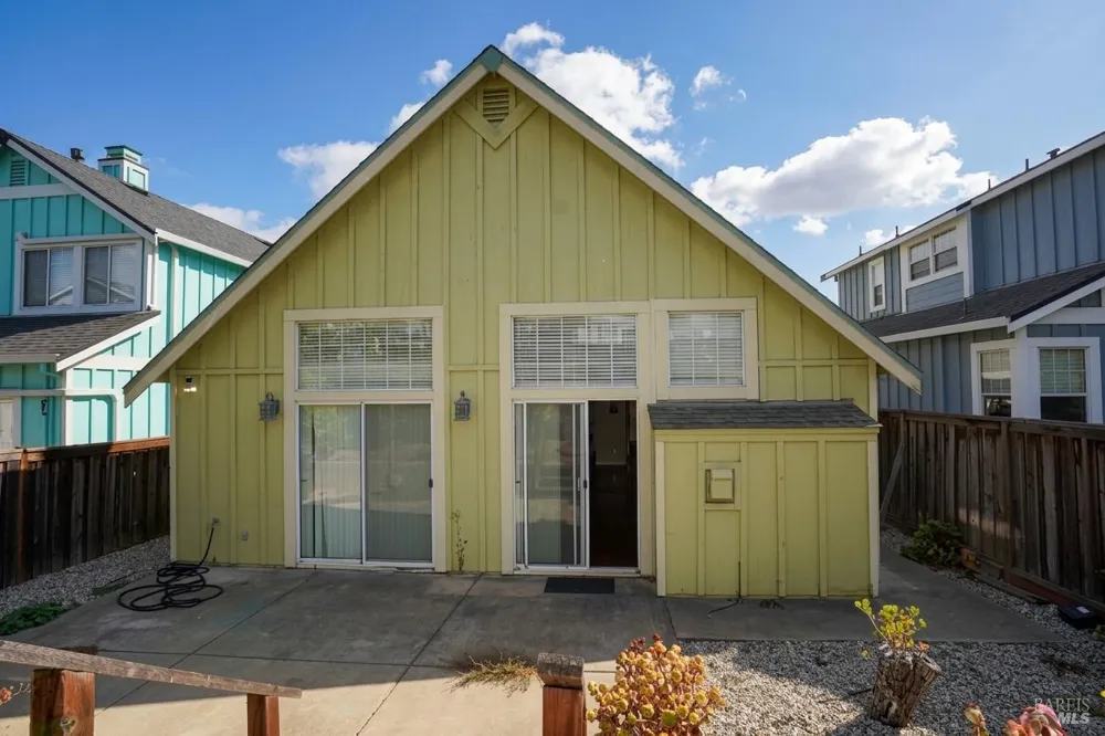 70 Narragansett Court Vallejo, CA 94591