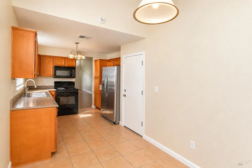 70 Narragansett Court Vallejo, CA 94591