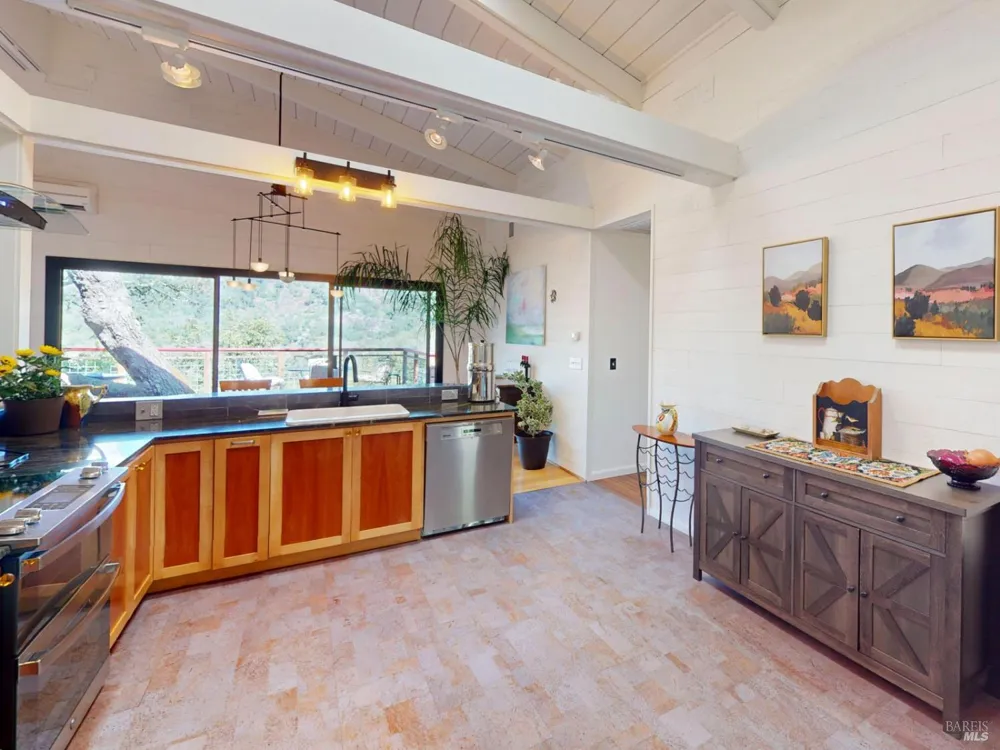 1543 Ridge Road Sonoma, CA 95476