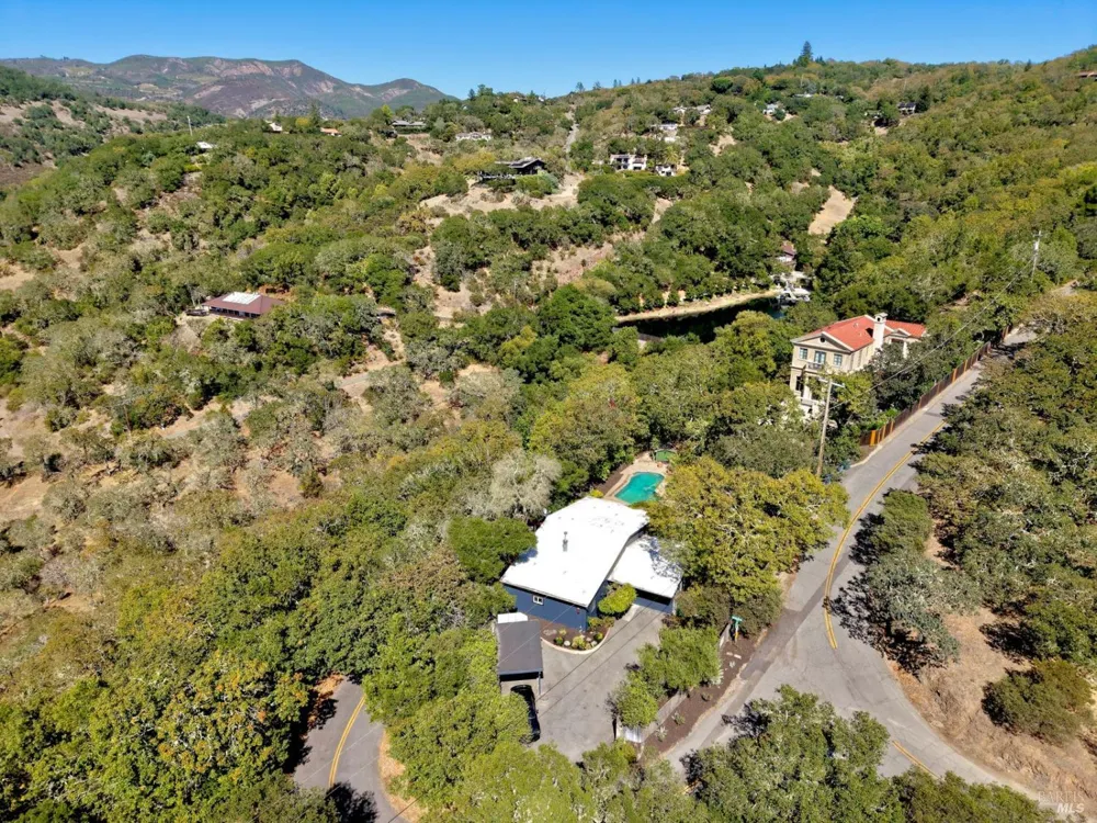 1543 Ridge Road Sonoma, CA 95476