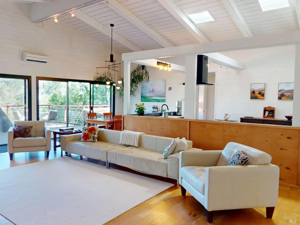 1543 Ridge Road Sonoma, CA 95476