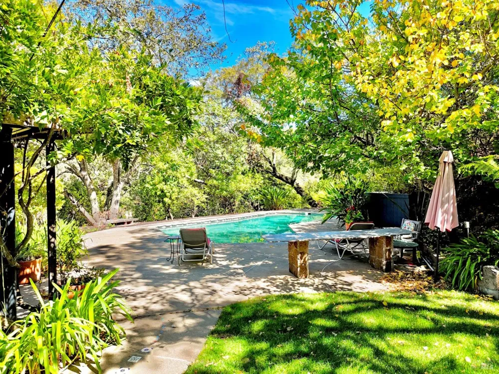 1543 Ridge Road Sonoma, CA 95476