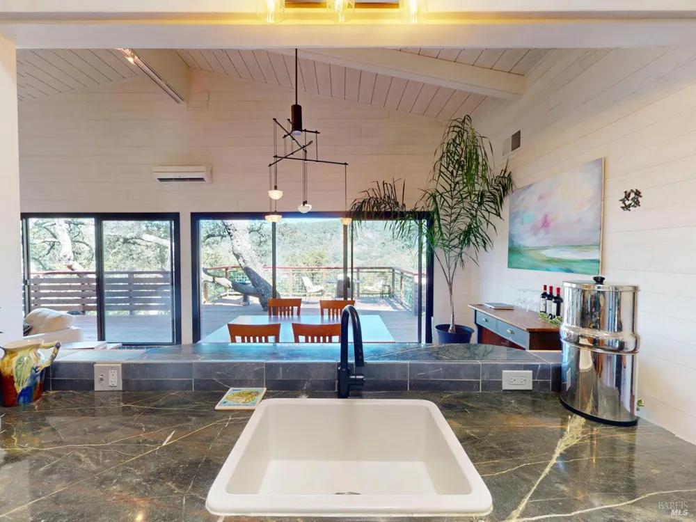 1543 Ridge Road Sonoma, CA 95476
