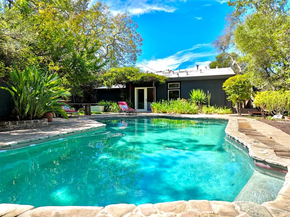 1543 Ridge Road Sonoma, CA 95476