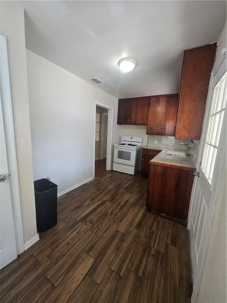 4417 Townsend Street Corpus Christi, TX 78415
