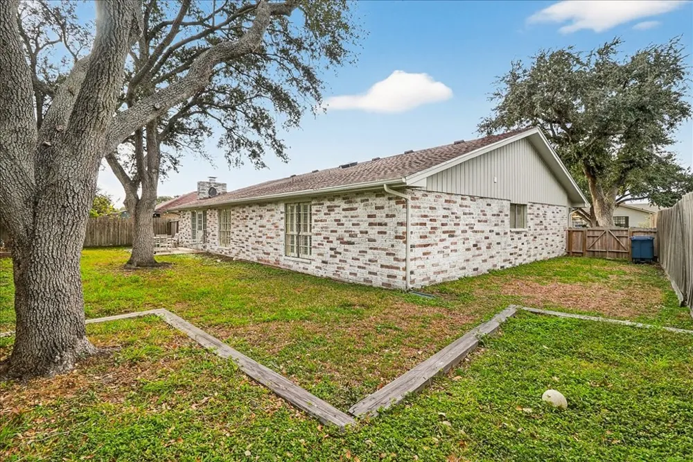 5422 Whitemarsh Drive Corpus Christi, TX 78413