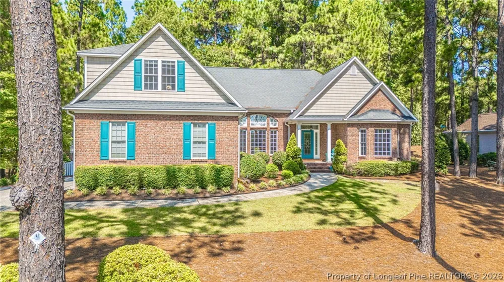 725 Lake Forest Drive E Pinehurst, NC 28374