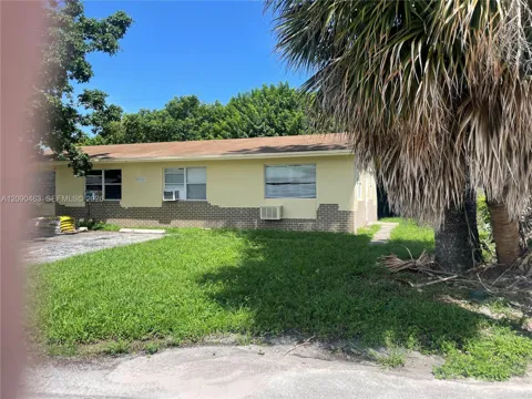 2120 NW 21st Ter #S